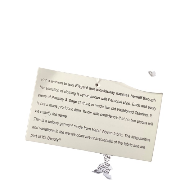 Sleeveless top with pockets - Picture 8 of 11